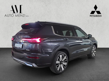 MITSUBISHI OUTLANDER 3