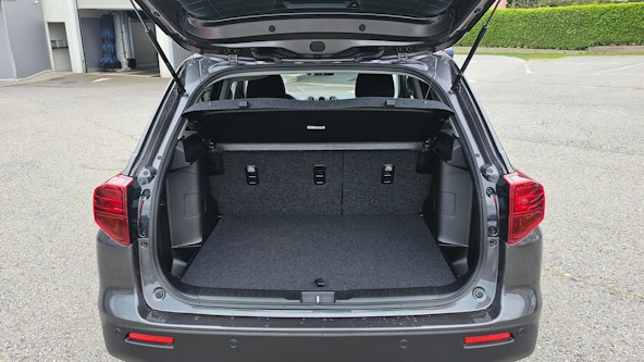 Vehicle image 14 Vehicle image 14