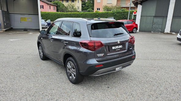 Vehicle image 4 Vehicle image 4