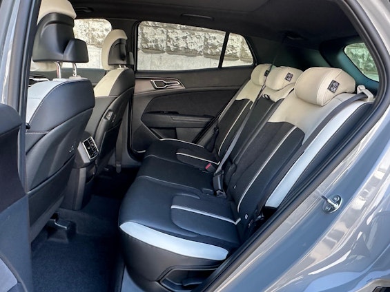 Vehicle image 12 Vehicle image 12