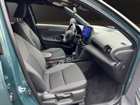 Vehicle image 6 Vehicle image 6