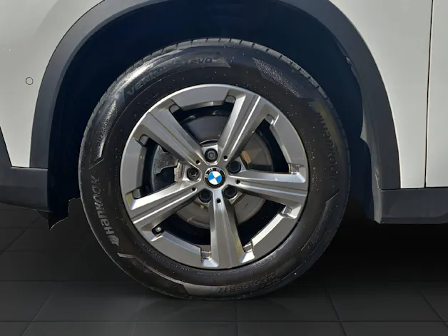 BMW X1 20d xDrive ** 24 Monate GARANTIE // 2'000 kg Anhängelast **
