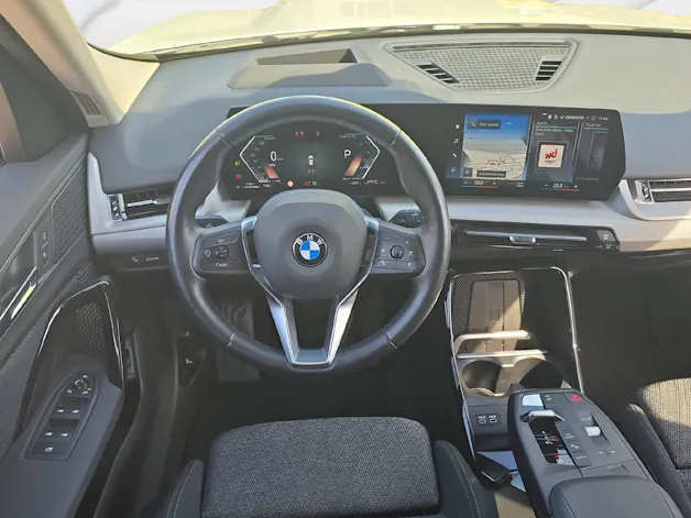 BMW X1 20d xDrive ** 5 Jahre GARANTIE // 2'000 kg Anhängelast **
