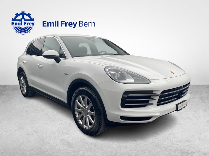 Vehicle image PORSCHE CAYENNE
