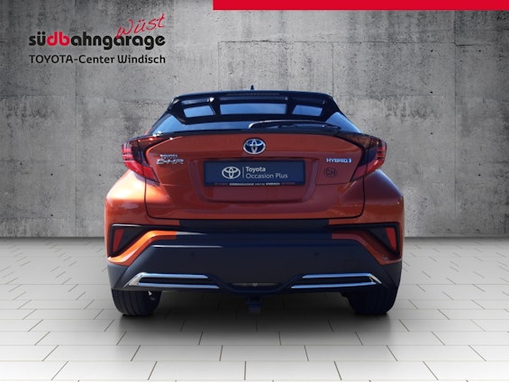 Vehicle image 13
