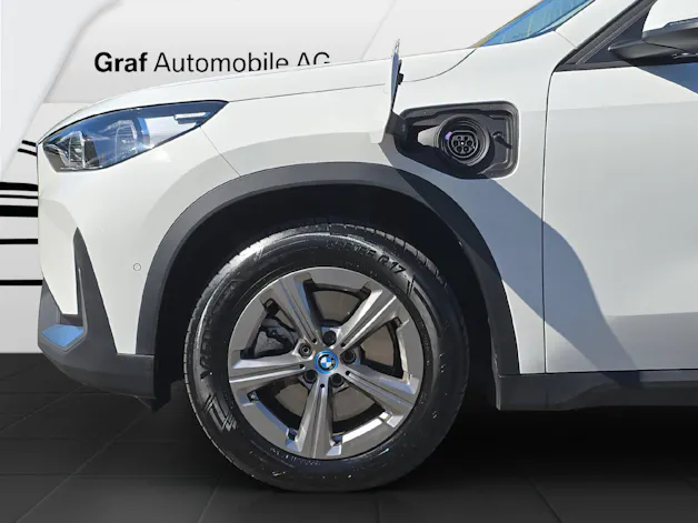 BMW X1 30e xDrive ** 24 Monate GARANTIE // 1'800 kg Anhängelast **