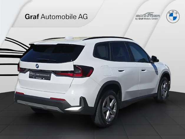 BMW X1 30e xDrive ** 24 Monate GARANTIE // 1'800 kg Anhängelast **