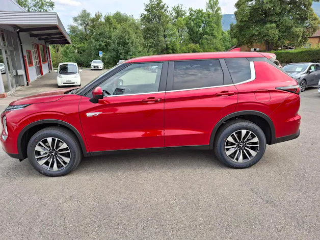 Mitsubishi Outlander 2.4 PHEV Invite 4x4