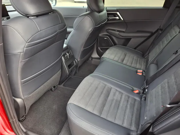 Mitsubishi Outlander 2.4 PHEV Invite 4x4