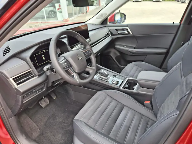 Mitsubishi Outlander 2.4 PHEV Invite 4x4