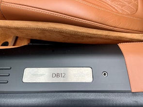 Vehicle image ASTON MARTIN DB12 Volante 4.0 V8 Bi-Turbo