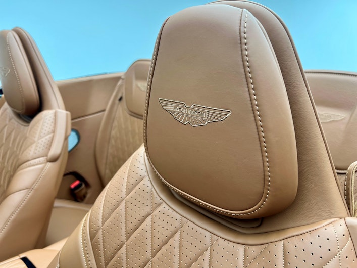 Vehicle image ASTON MARTIN DB12