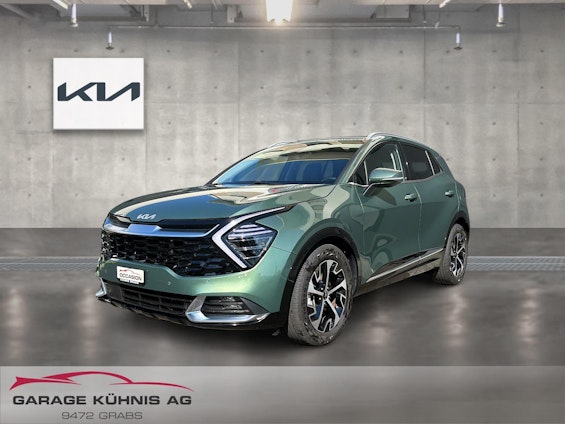 First vehicle image