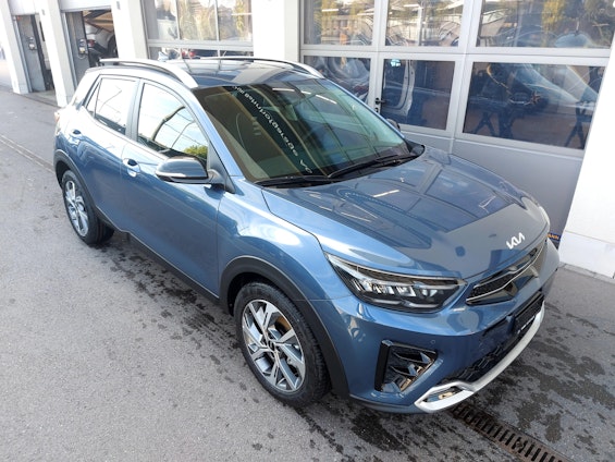 Vehicle image 15 Vehicle image 15