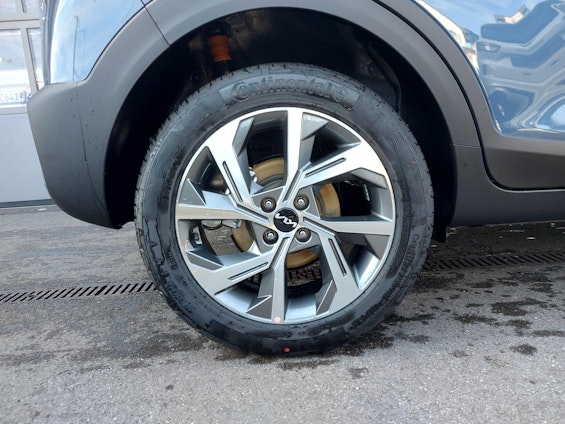 Vehicle image 30 Vehicle image 30