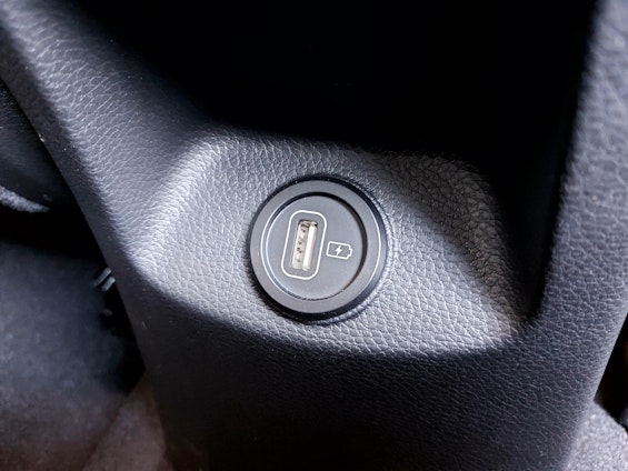 Vehicle image 26 Vehicle image 26