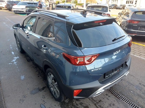 Vehicle image 21 Vehicle image 21