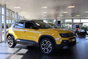 Jeep Avenger Summit