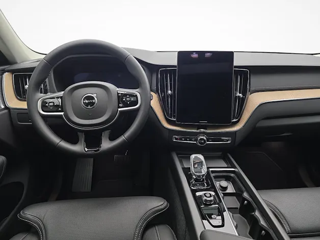 VOLVO XC60 2.0 T6 TE Ultra Dark eAWD