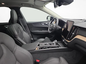 Fahrzeugbild VOLVO XC60 2.0 T6 TE Ultra Dark eAWD