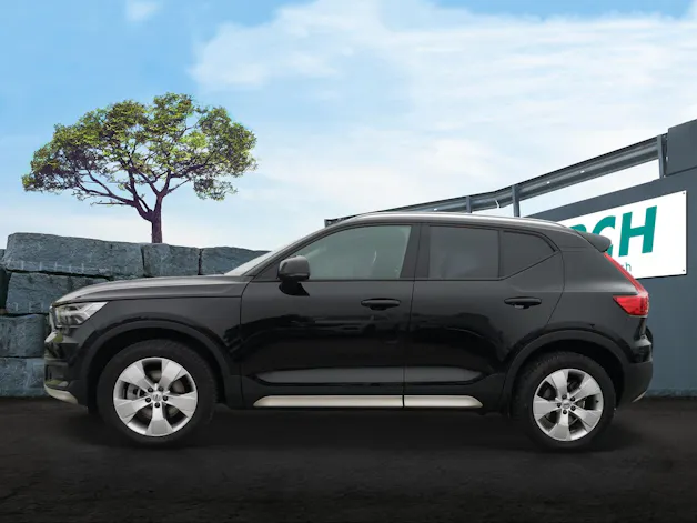 VOLVO XC40 B4 Benzin Mild Hybrid AWD Momentum Geartronic