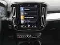 VOLVO XC40 B4 Benzin Mild Hybrid AWD Momentum Geartronic
