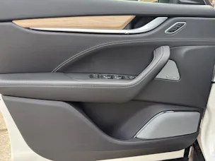 Maserati LEVANTE S 3.0 V6
