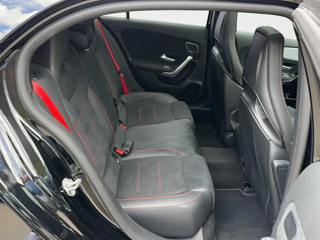 Mercedes-Benz A 45 AMG Performance-Sitze, AMG Driver`s Pachage, 4Matic+ Speedshift