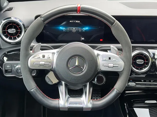 Mercedes-Benz A 45 AMG Performance-Sitze, AMG Driver`s Pachage, 4Matic+ Speedshift