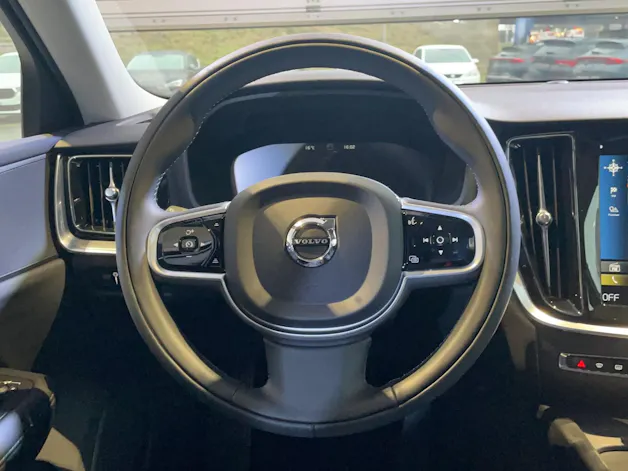 Volvo V60 B4 Diesel Mild Hybrid Momentum Geartronic