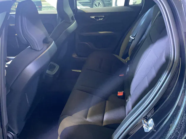 Volvo V60 B4 Diesel Mild Hybrid Momentum Geartronic