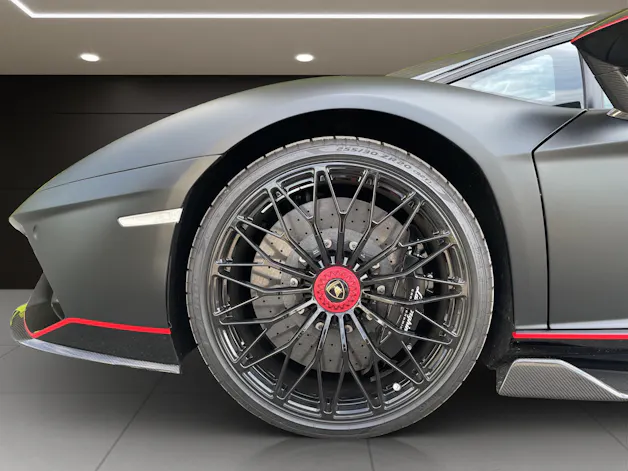 Lamborghini AVENTADOR LP780-4 E-Gear Cou