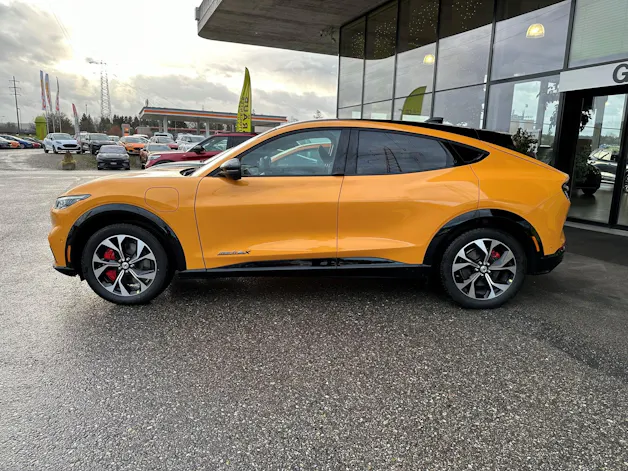 Ford Mustang MACH-E AWD 99 kWh