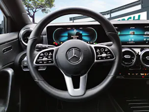 Mercedes-Benz A 250 Progressive 7G-DCT