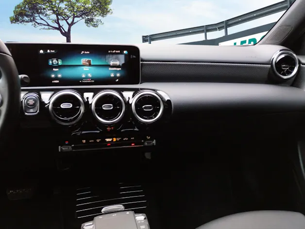 Mercedes-Benz A 250 Progressive 7G-DCT