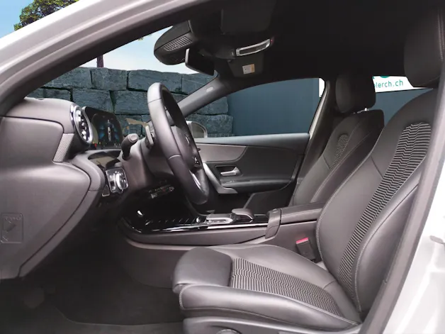 Mercedes-Benz A 250 Progressive 7G-DCT