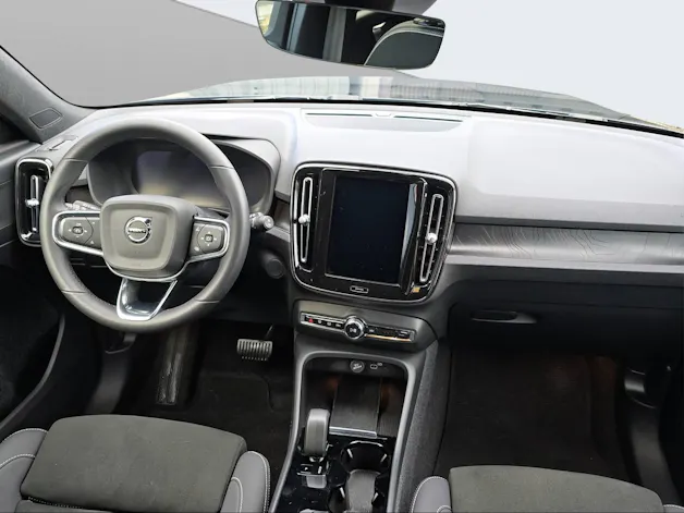 Volvo XC40 Recharge E80 82kWh Plus AWD