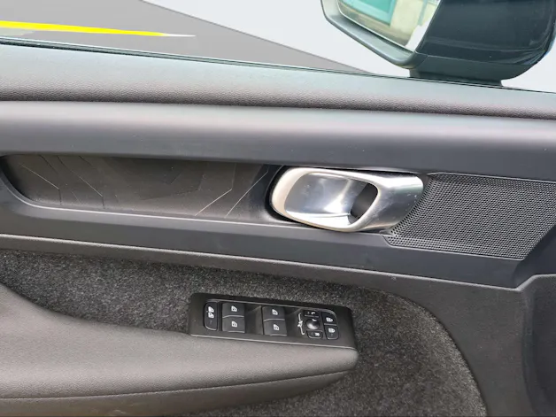 Volvo XC40 Recharge E80 82kWh Plus AWD