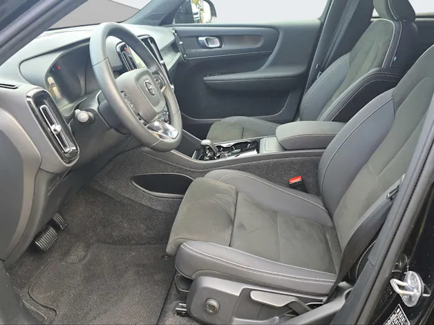 Volvo XC40 Recharge E80 82kWh Plus AWD