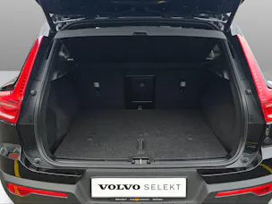Volvo XC40 Recharge E80 82kWh Plus AWD