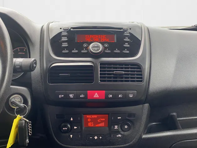 Opel Combo 1.4 Turbo Cosmo L1H1