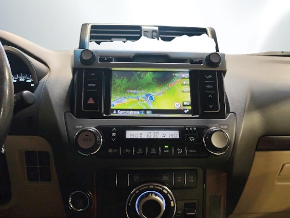 Vehicle image 12 Vehicle image 12