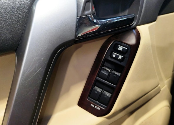 Vehicle image 14 Vehicle image 14