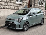 First vehicle image