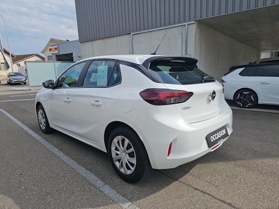 Vehicle image 28