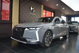 DS Automobiles 4 1.6 E-Tense Cross Rivoli