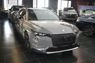 DS Automobiles 4 1.6 E-Tense Cross Rivoli