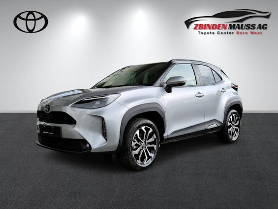 First vehicle image