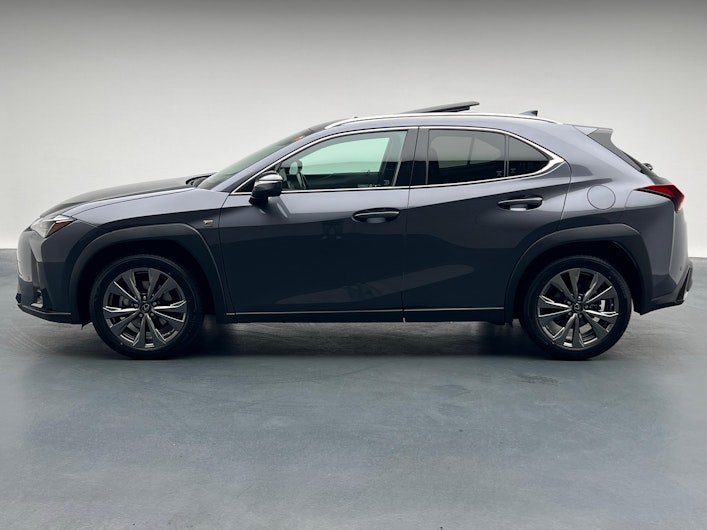Vehicle image LEXUS UX