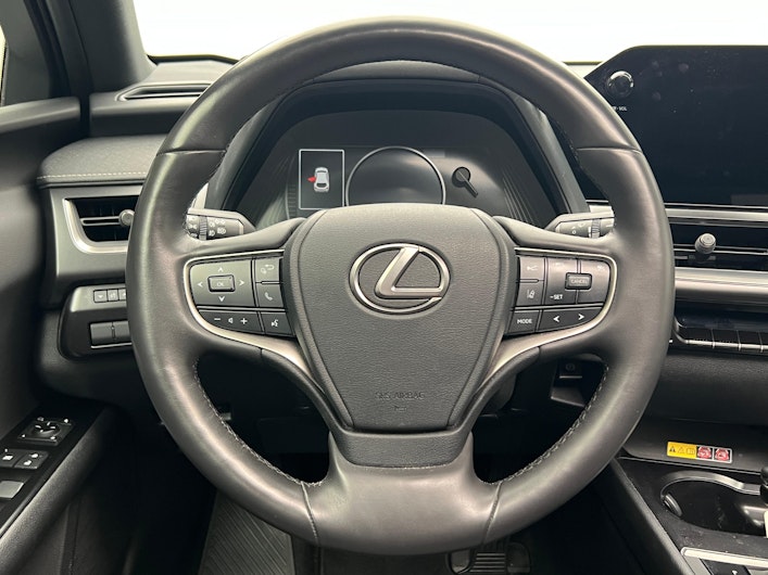 Vehicle image LEXUS UX